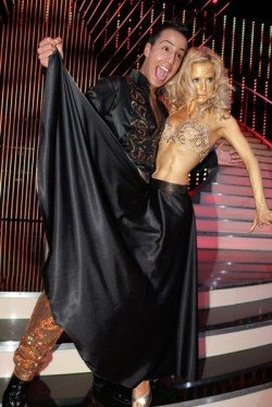 Sarah Latton und Checker Thomas Karaoglan bei Lets dance 2011 Show 5