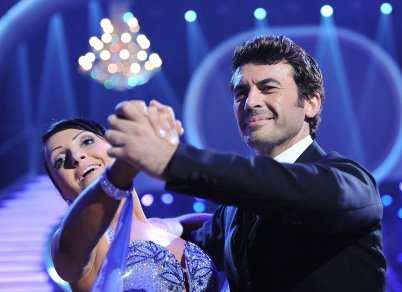 Mike Galeli und Julia Polai im Dancing Stars 2011 Halbfinale - Foto: ORF / Ali Schafler