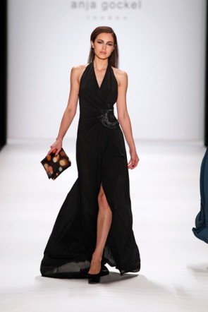 Anja Gockel Kleid lang schwarz zur Mercedes Benz Fashion Week 2012 Berlin