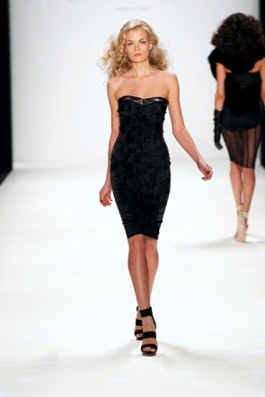 Das kleine Schwarze von DIMTRI auf der MBFW Berlin 2012