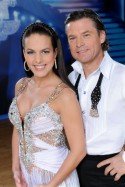 Dancing Stars 2012 - Show 2: Frenkie Schinkels tanzt mit Roswitha Wieland trotz Zahn-OP - Foto: (c) ORF - Ali Schafler