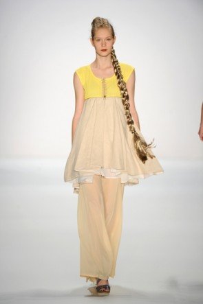 Rebekka Ruetz MB Fashion Week Berlin Juli 2012 - 04