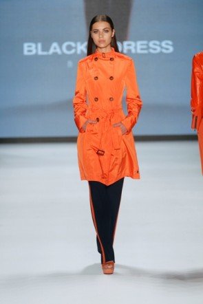 Sommer-Mantel von Blacky Dress zur Fashion Week Berlin 2012 -07