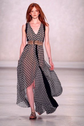 wallendes Sommerkleid von Schumacher zur Fashion Week Berlin Juli 2012 - 07