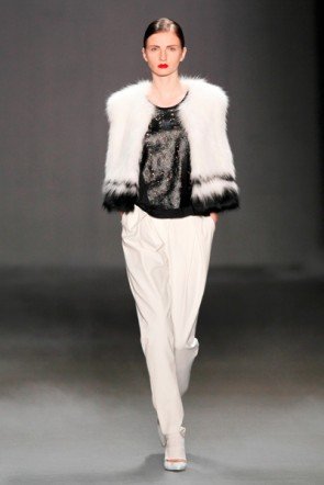 Wintermode von Schumacher zur Mercedes Benz Fashion Week 2013 - 7