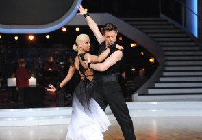 Lukas Perman - Kathrin Menzinger Dancing Stars 2013 Show 5 - Foto: (c) ORF - Ali Schafler