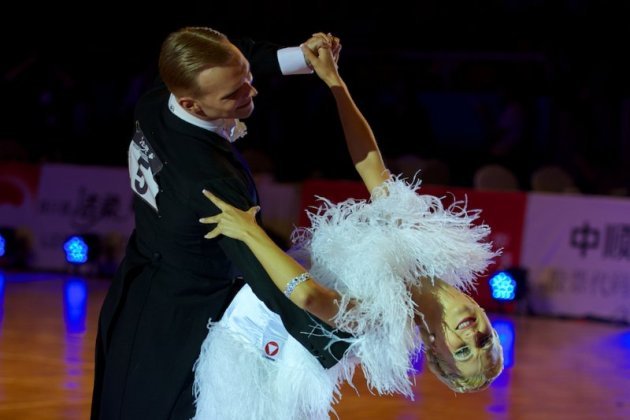 Vadim Garbuzov - Kathrin Menzinger WM 2013 Show Dance Standard in Peking