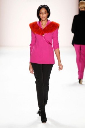 Was für ein Pink! - Anja Gockel - MB Fashion Week Berlin Januar 2014 - 08