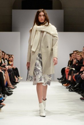 Woll-Weiß in vielen Varianten bei LALA Berlin zur Mercedes Benz Fashion Week Berlin Januar 2014 - 3