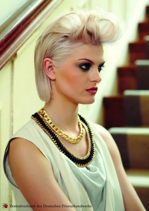 Frisuren 2014 Styling-Variante von Swing Bob - Foto-Credit am Ende des Artikels