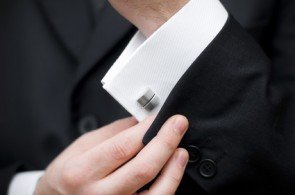 Manschettenknöpfe -Schmuck für Herren und oft ein Geschenk für Männer - © gpointstudio - Fotolia.com