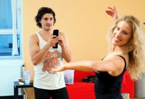 Marco Angelini - Maria Santner beim Training für die Dancing Stars 2014 - Foto: ORF - Roman Zach-Kiesling
