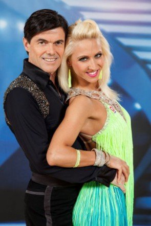 Hubert Neuper - Kathrin Menzinger bei den Dancing Stars 2. Mai 2014 - Foto: (c) ORF – Hans Leitner