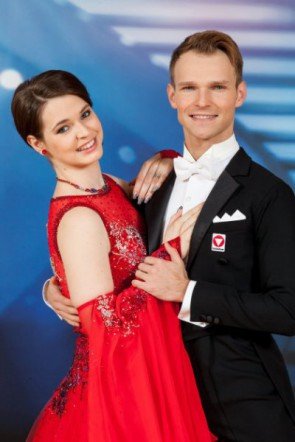 Vadim Garbuzov - Roxanne Rapp bei den Dancing Stars am 2. Mai 2014 - Foto: (c) ORF – Hans Leitner