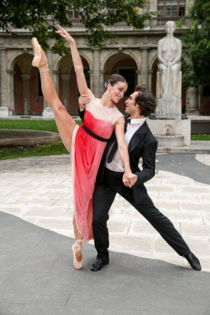 Alice Firenze - Michail Sosnovschi Lazik vom Wiener Staatsballett zum Neujahrskonzert 2015 - Foto: (c) ORF - Milenko Badzic