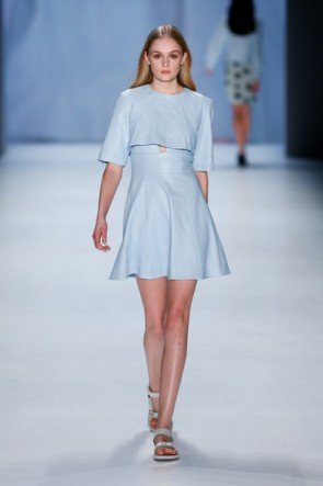 Kleid von Charlotte Ronson zur Fashion Week Berlin Januar 2015 mit Frühjahr - Sommer - Mode 2015 - Foto: (c) Frazer Harrison 2015 Getty Images