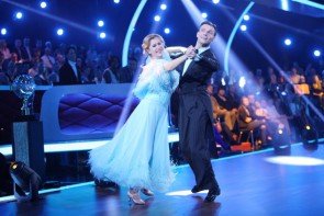 Vadim Garbuzov - Beatrice Richter bei Let’s dance am 10.4.2015 - Foto. © Frank Hempel - RTL