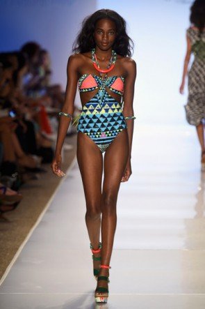 Badeanzug von Mara Hoffman MB Fashion Week Miami Swim 2015 - Photo by Frazer Harrison/Getty Images for Mercedes-Benz