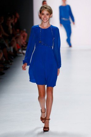 Blau Sommer-Mode 2016 von Riani Fashion Week Berlin Juli 2015 - 5