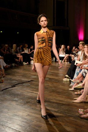 Marcel Ostertag Kollektion Frühjahr-Sommer 2016 Mercedes-Benz Fashion Week 2015 7.7.2015 - 14