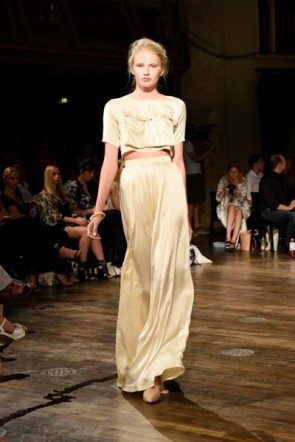 Marcel Ostertag Kollektion Frühjahr-Sommer 2016 Mercedes-Benz Fashion Week 2015 7.7.2015 - 22