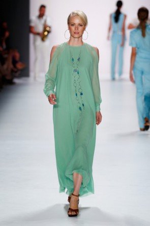 Pastell Grün Sommer-Mode 2016 von Riani - Fashion Week Berlin Juli 2015 - Franziska Knuppe