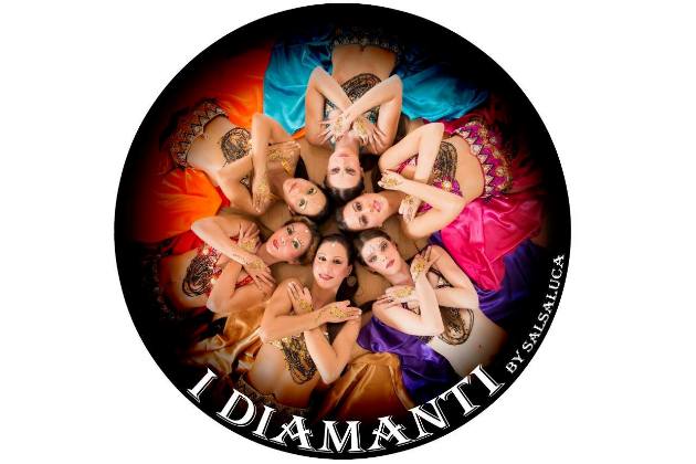 I Diamanti - Salsa-Ladies-Show-Gruppe zur Süddeutschen Salsa-Meisterschaft 2015 - Foto hier zur letzten Show Salsa meets Bollywood