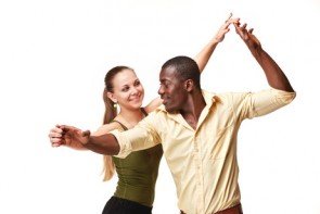 Salsa-Tanzpaar beim Salsa tanzen - Foto: (c) master1305 - fotolia.com