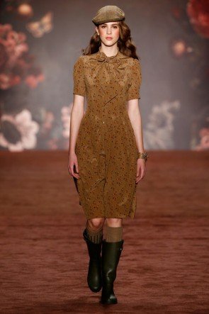 Lena Hoschek Kleid Herbst-Winter-Mode 2016-2017 Berlin Fashion Week Januar 2016 - 03