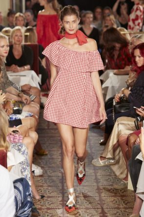 0039 Italy - Sommerfrische Mode auf der MBFW Berlin - 11