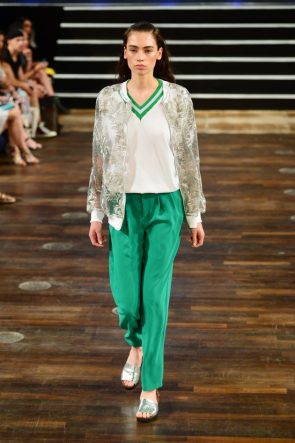 Grün in der Sommermode 2017 von Marcel Ostertag zur Fashion Week Berlin 2016 - 4