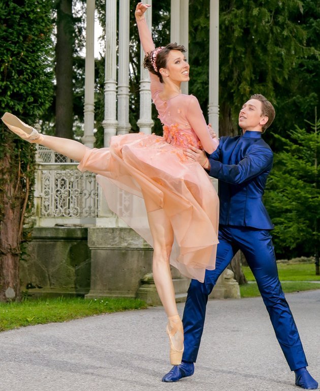Neujahrskonzert 2017 Ballett Nina Polakova - Denis Cherevychko