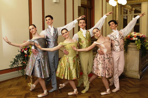 Schüler der Ballettakademie der Wienerr Staatsoper beim Neujahrskonzert 2017