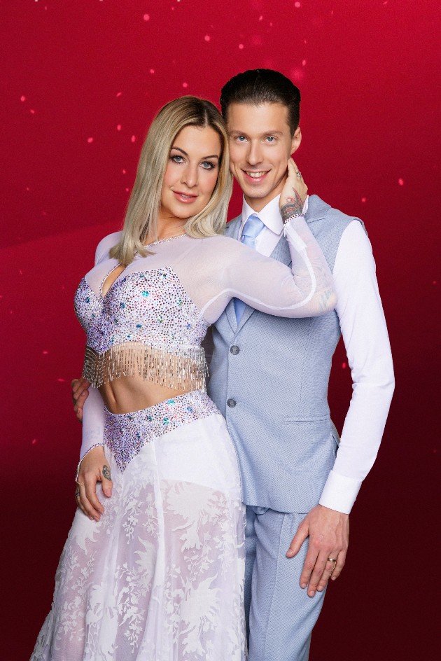 Charlotte Würdig - Valentin Lusin als Tanzpaar bei Let's dance 2018