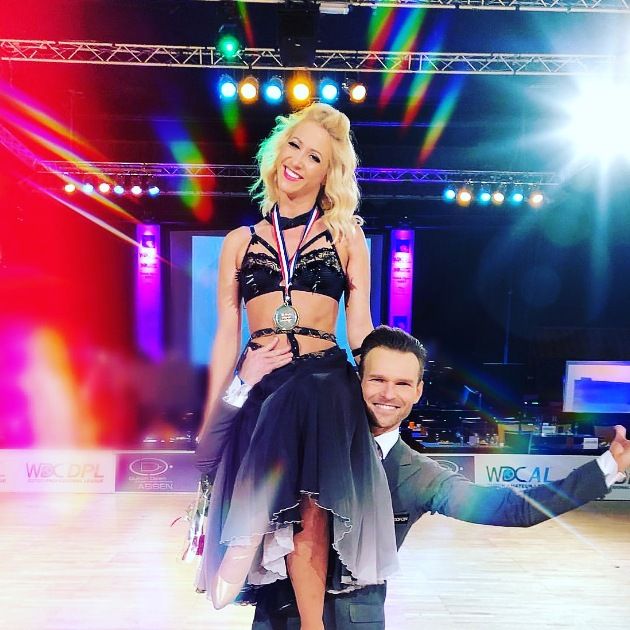 Erfolg für Profi-Tanzpaare aus Deutschland und Österreich zur WM Showdance Standard 2018 - hier Kathrin Menzinger - Vadim Garbuzov