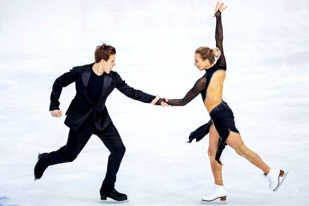 Victoria Sinitsina - Nikita Katsalapov im Kurzprogramm Eiskunstlauf-Saison 2018-2019