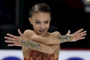Anna Shcherbakova beim Eiskunstlauf Grand Prix 2019