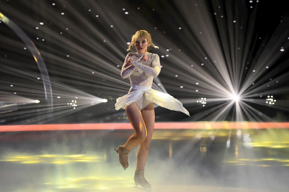 Lina Larissa Strahl bei Dancing on Ice am 6.12.2019