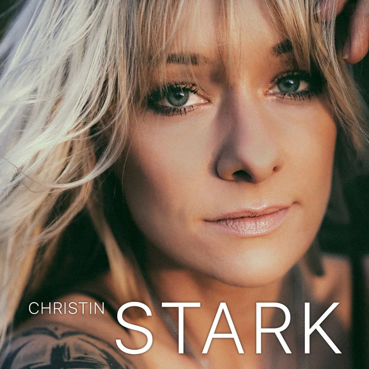 Christin Stark: Neues, rockiges Schlager-Album Stark veröffentlicht