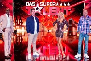 Supertalent am 17.10.2020 Überblick alle Kandidaten 1. Sendung - hier die Jury im Bild