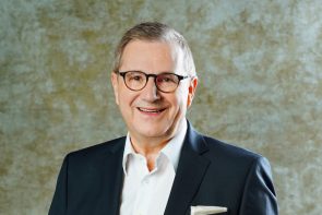 Ausgeschieden bei Let's dance am 23.4.2021 ist Jan Hofer