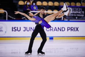 Eiskunstlauf Junior Grand Prix 26.-28.8.2021 Zeitplan, Ergebnisse aus Courchevel - hier im Bild das Eistanz-Paar Miku Makita – Tyler Gunara aus Kanada