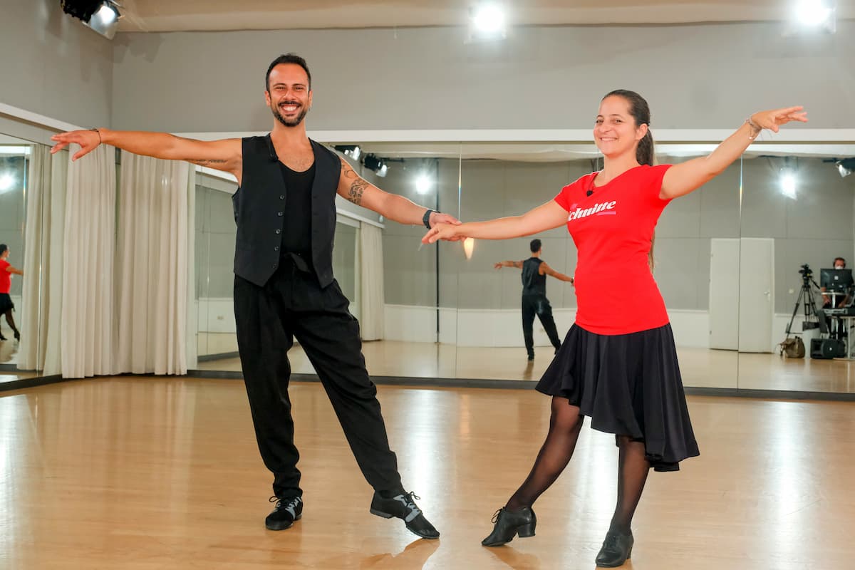 Danilo Campisi und Caroline Athanasiadis bem Training für die Dancing Stars 2021