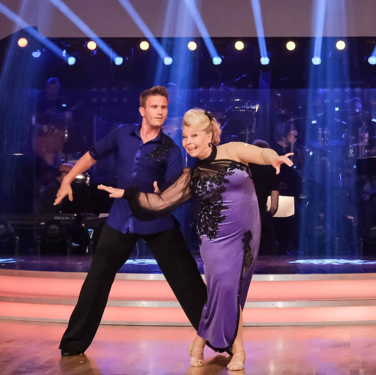 Margarethe Tiesel - Michael Kaufmann bei der Rumba, Dancing Stars 1.10.2021