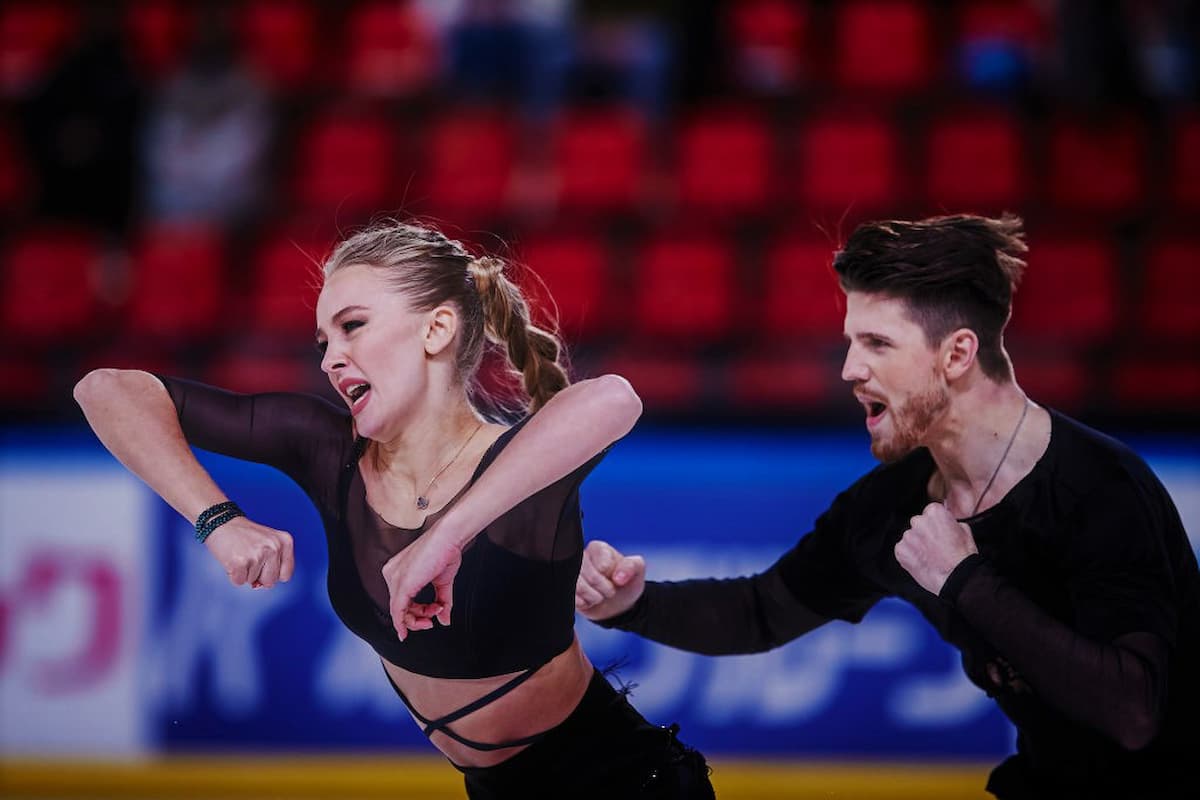 Alexandra Stepanova - Ivan Bukin aus Russland beim Rhythm Dance - ISU Grand Prix Frankreich 19.-20.11.2021
