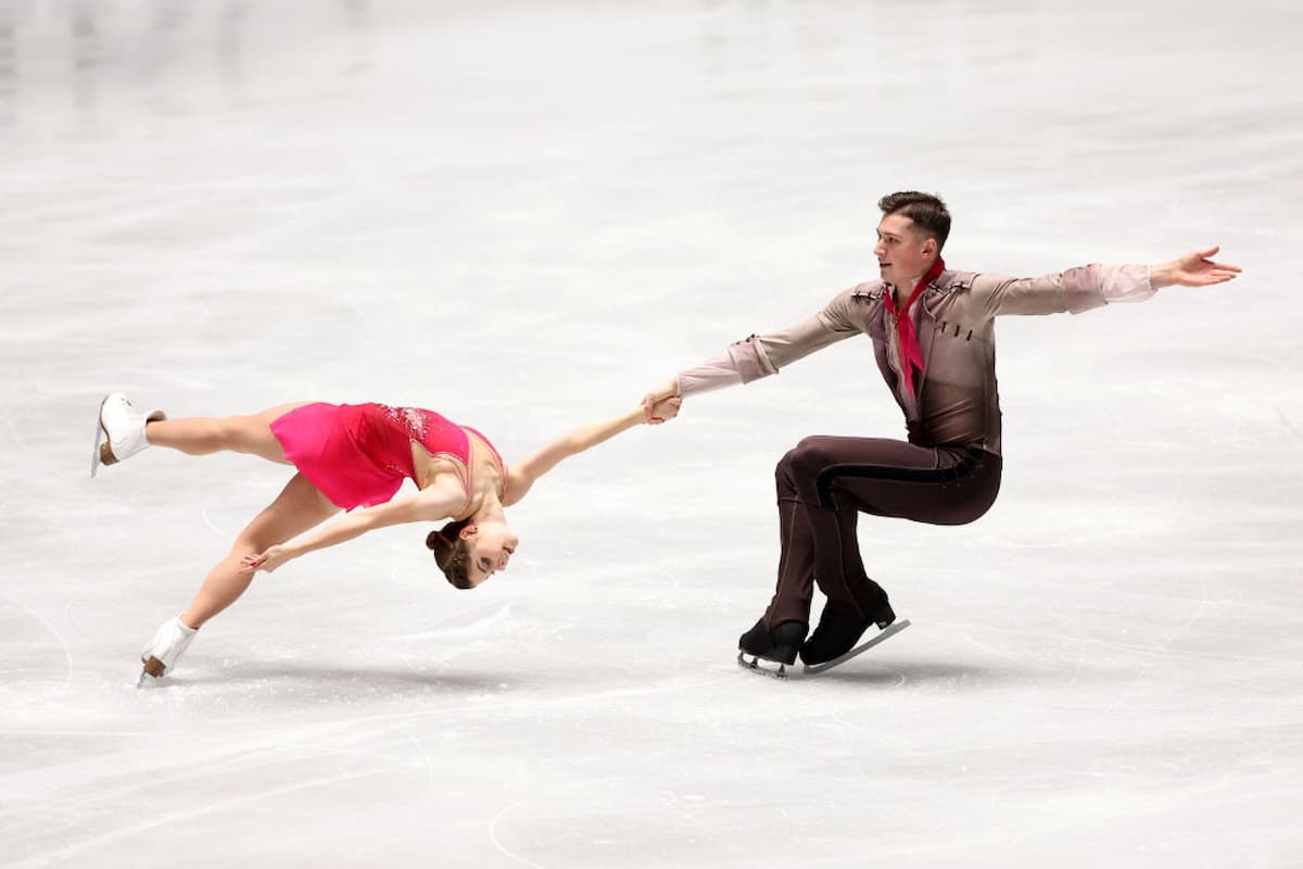 Anastasia Mishina - Alexander Galliamov aus Russland beim ISU Grand Prix Japan 12.-13.11.2021