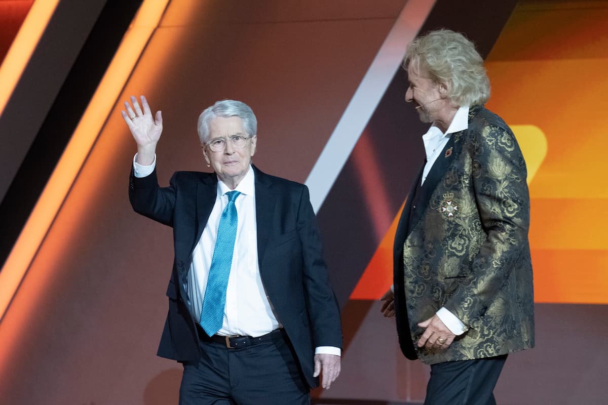 Frank Elstner und Thomas Gottschalk bei Wetten, dass.. am 6.11.2021