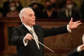 Neujahrskonzert 2022 der Wiener Philharmoniker am 1.1.2022 mit Dirigent Daniel Barenboim und Ballett