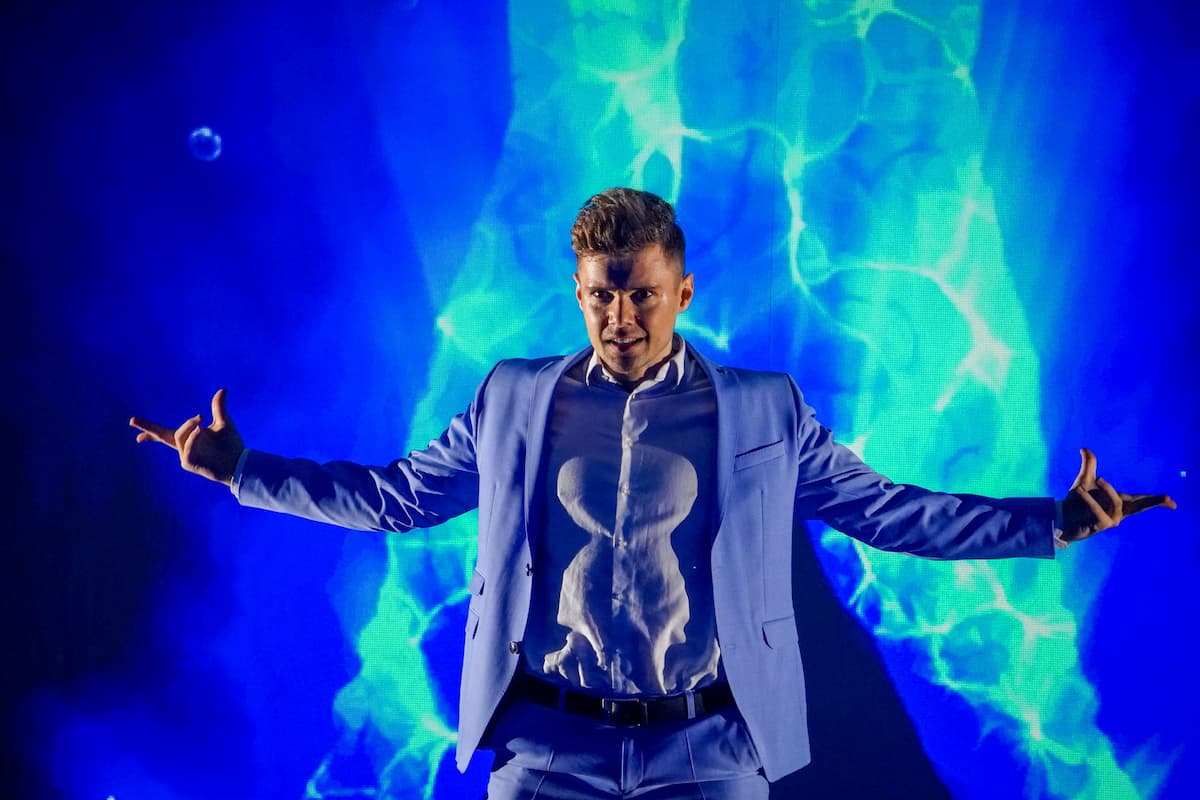 Tänzer Chris Cross beim Auftritt im Supertalent-Finale am 11.12.2021