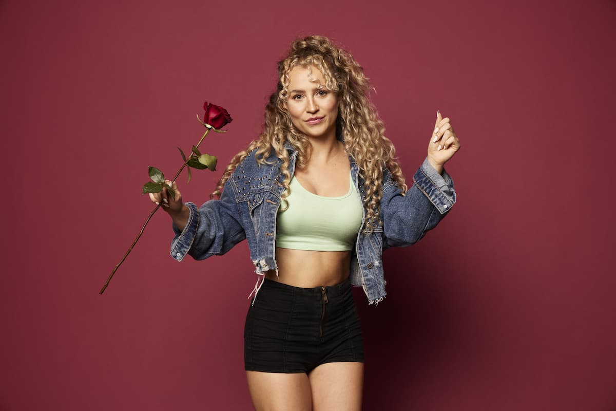 freiwillig ausgeschieden beim Bachelor am 16.2.2022 - Christina R (Shakira)